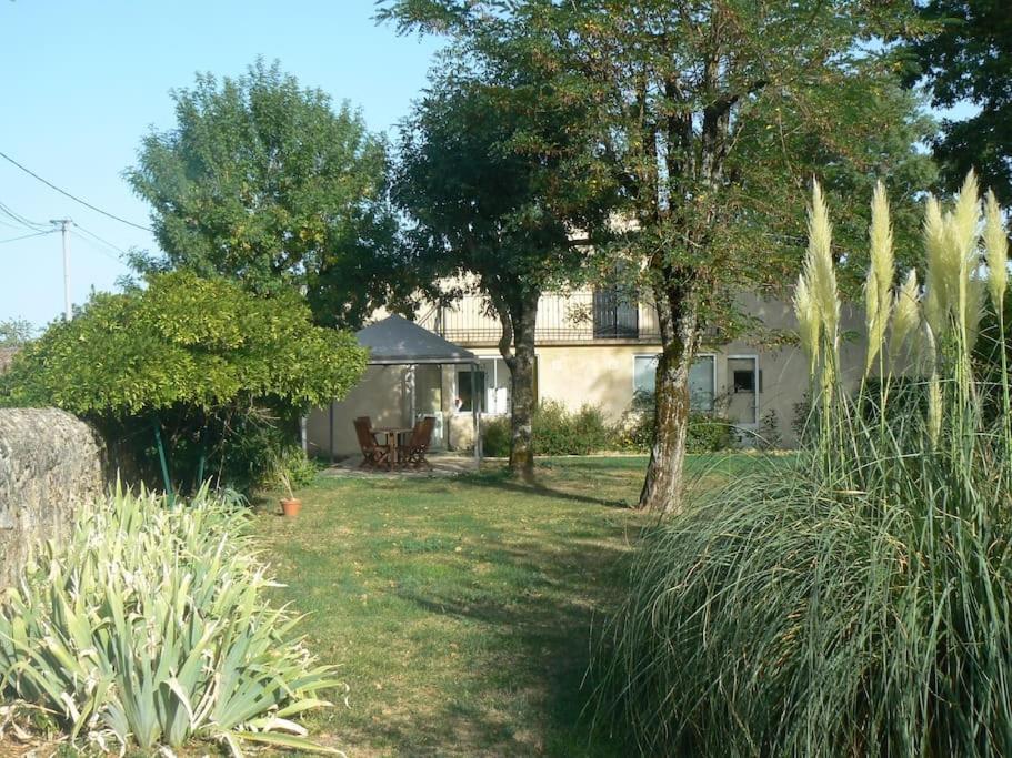 Maison Calme Au Coeur Des Vignes Sainte-Colombe  Ngoại thất bức ảnh